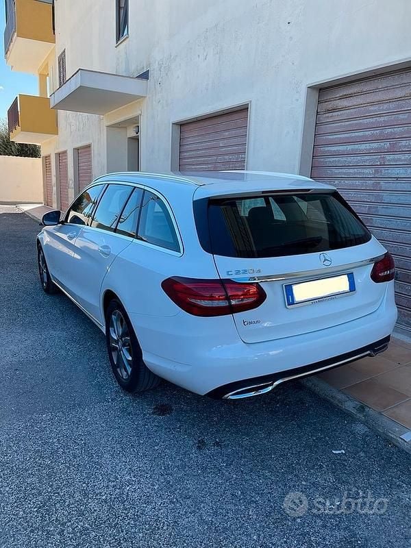 Usata Mercedes C220 170 CV (125 kW) 2017 Bianco Station wagon