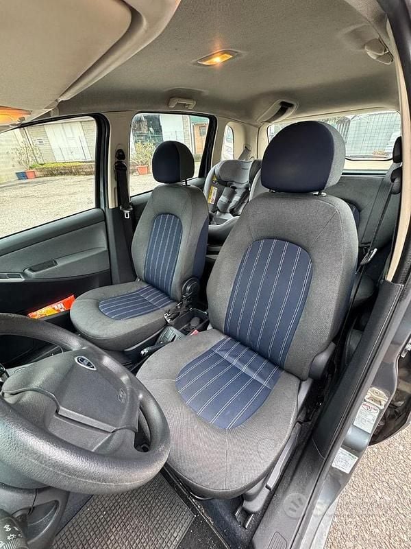 Usata Lancia Musa 77 CV (56 kW) 2009 Grigio Monovolume