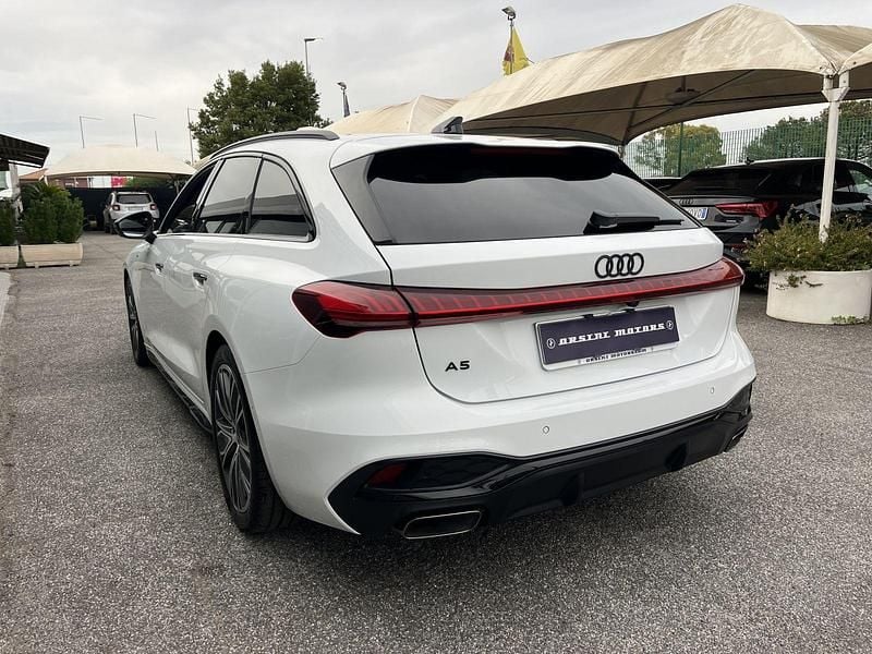 Gebraucht Audi A5 S-Line 204 PS (150 kW) 2025 Weiß Kombi