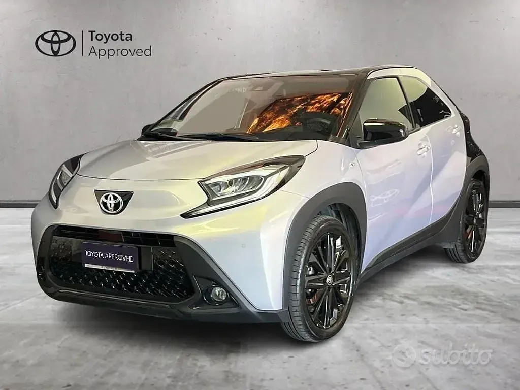 Usata Toyota Aygo X Edition 72 CV (52 kW) 2024 Bianco SUV