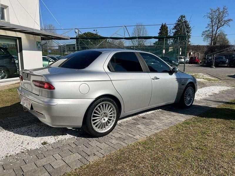 Usata Alfa Romeo 156 220 CV (161 kW) 1998 Grigiometall Berlina