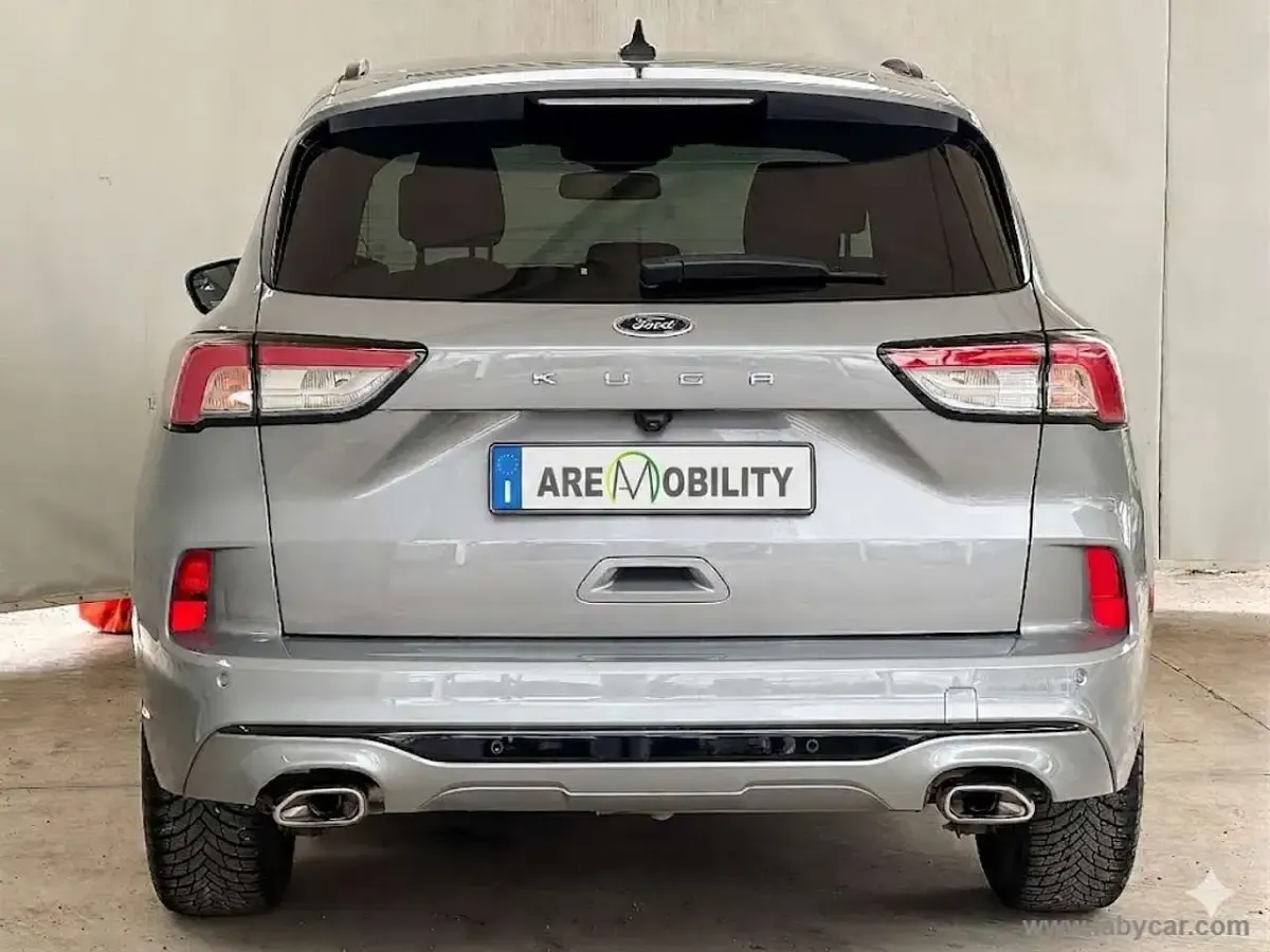 Usata Ford Kuga ST-Line 120 CV (88 kW) 2024 Grigio SUV