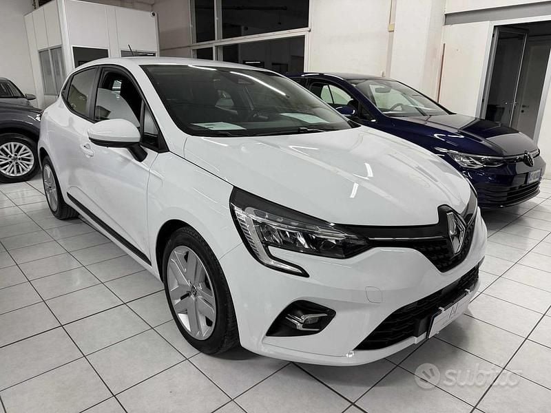 Usata Renault Clio V Business 101 CV (74 kW) 2021 Bianco Berlina