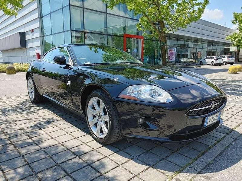 Usata Jaguar XK 298 CV (219 kW) 2007 Nero Coupé