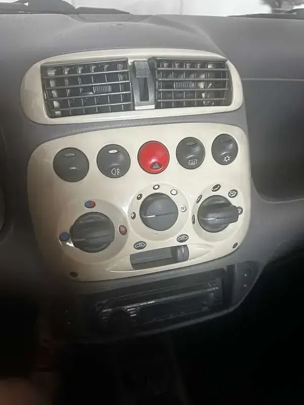 Usata Fiat 600 Active 54 CV (39 kW) 2008 Grigio Utilitaria