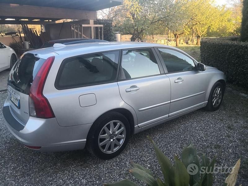 Usata Volvo V50 136 CV (100 kW) 2009 Grigio Station wagon