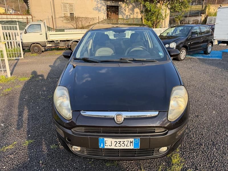 Usata Fiat Punto Evo Emotion 95 CV (69 kW) 2011 Nero Utilitaria