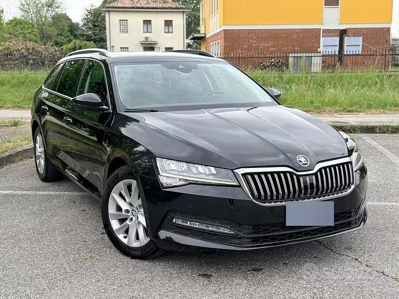Usata Skoda Superb 150 CV (110 kW) 2021 Station wagon
