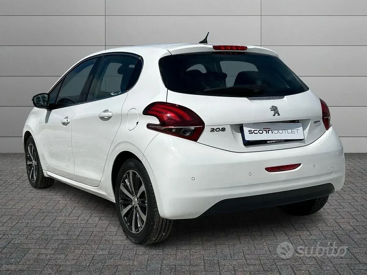 Usata Peugeot 208 Allure 110 CV (80 kW) 2016 Bianco Utilitaria