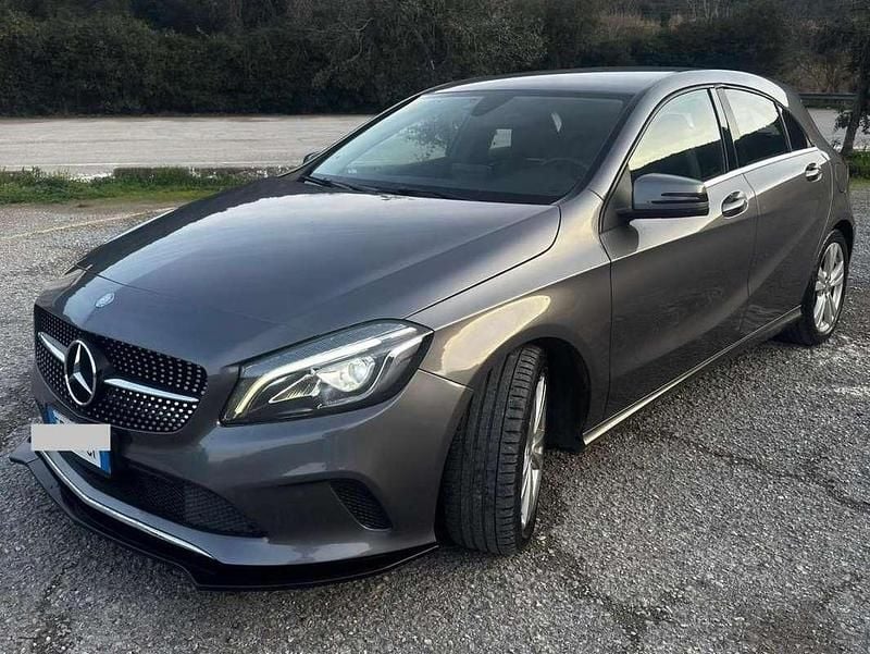 Usata Mercedes A200 Premium 136 CV (100 kW) 2016 Grigio Berlina