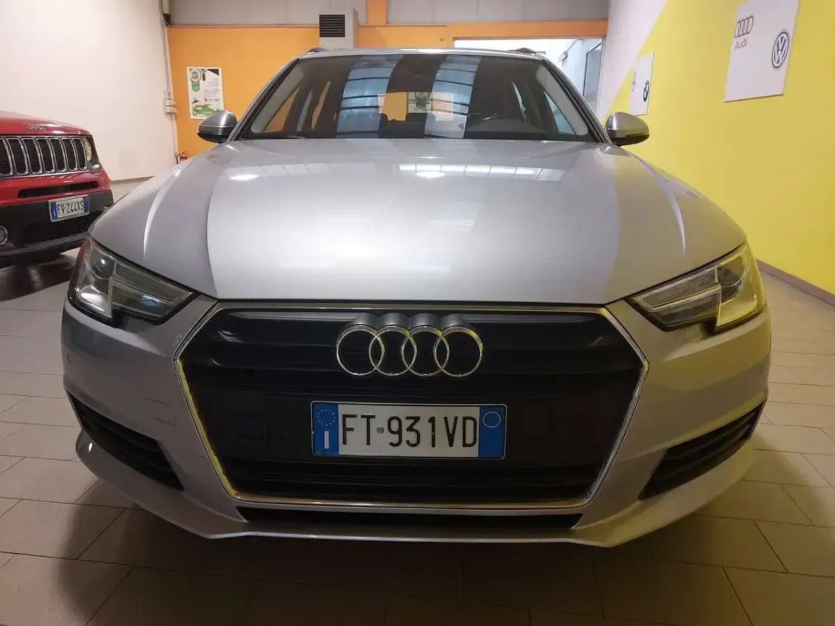 Usata Audi A4 Business 150 CV (110 kW) 2017 Argento Station wagon