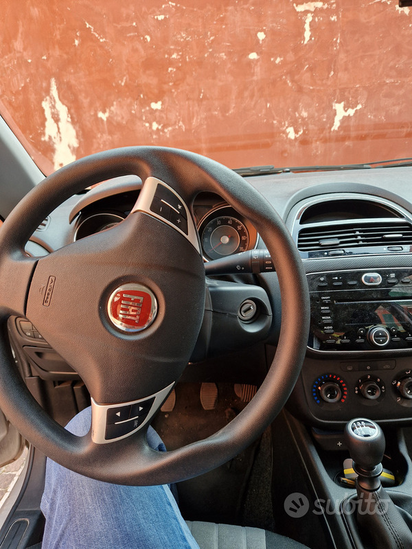 Usato 2018 Fiat Punto Benzin (9.500 €)