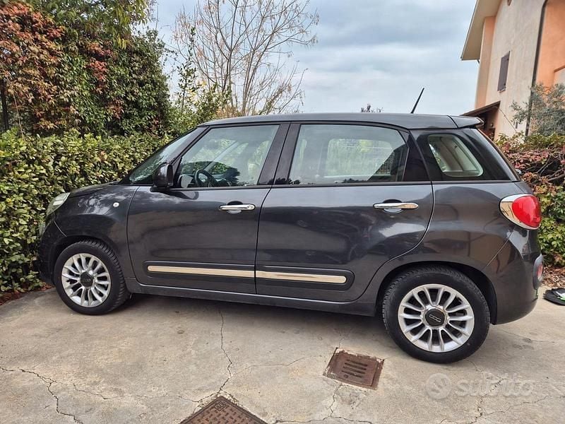 Usata Fiat 500L Lounge 85 CV (62 kW) 2014 Grigio Monovolume