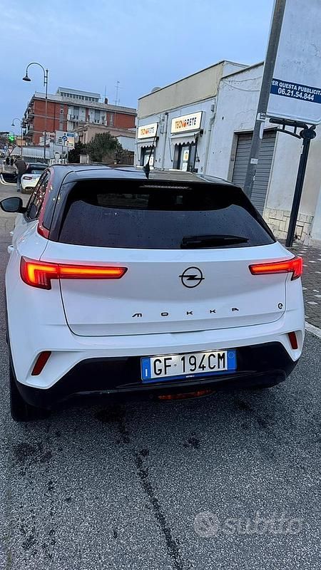 Usata Opel Mokka-e GS Line 100 kW (136 CV) 2021 Bianco SUV