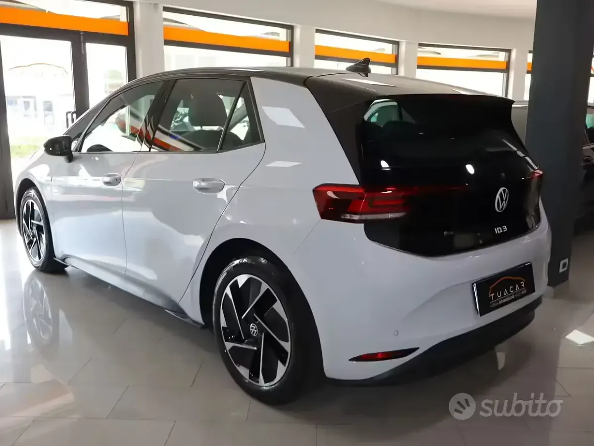 Usata VW ID.3 Pro 149 kW (203 CV) 2023 Bianco Utilitaria