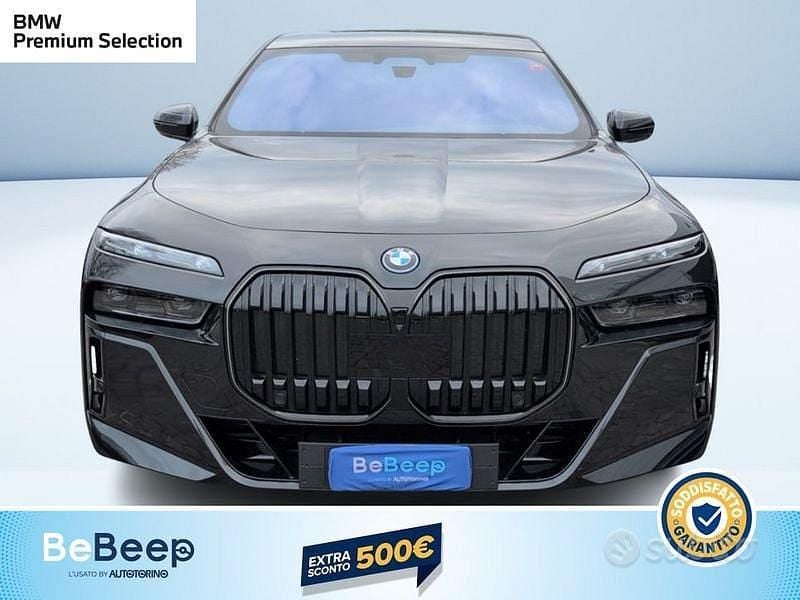Usata BMW i7 M Sport 400 kW (544 CV) 2024 Nero metallizzato Berlina