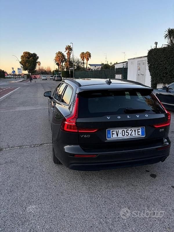 Usata Volvo V60 2019 Grigio Station wagon