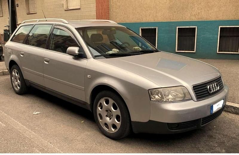 Usata Audi A6 Ambiente 155 CV (114 kW) 2002 Argento Station wagon