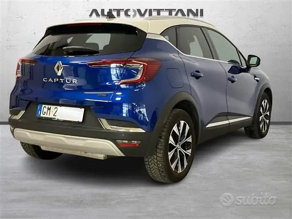 Usado Renault Captur Techno 160 CV (117 kW) 2023 Azul SUV
