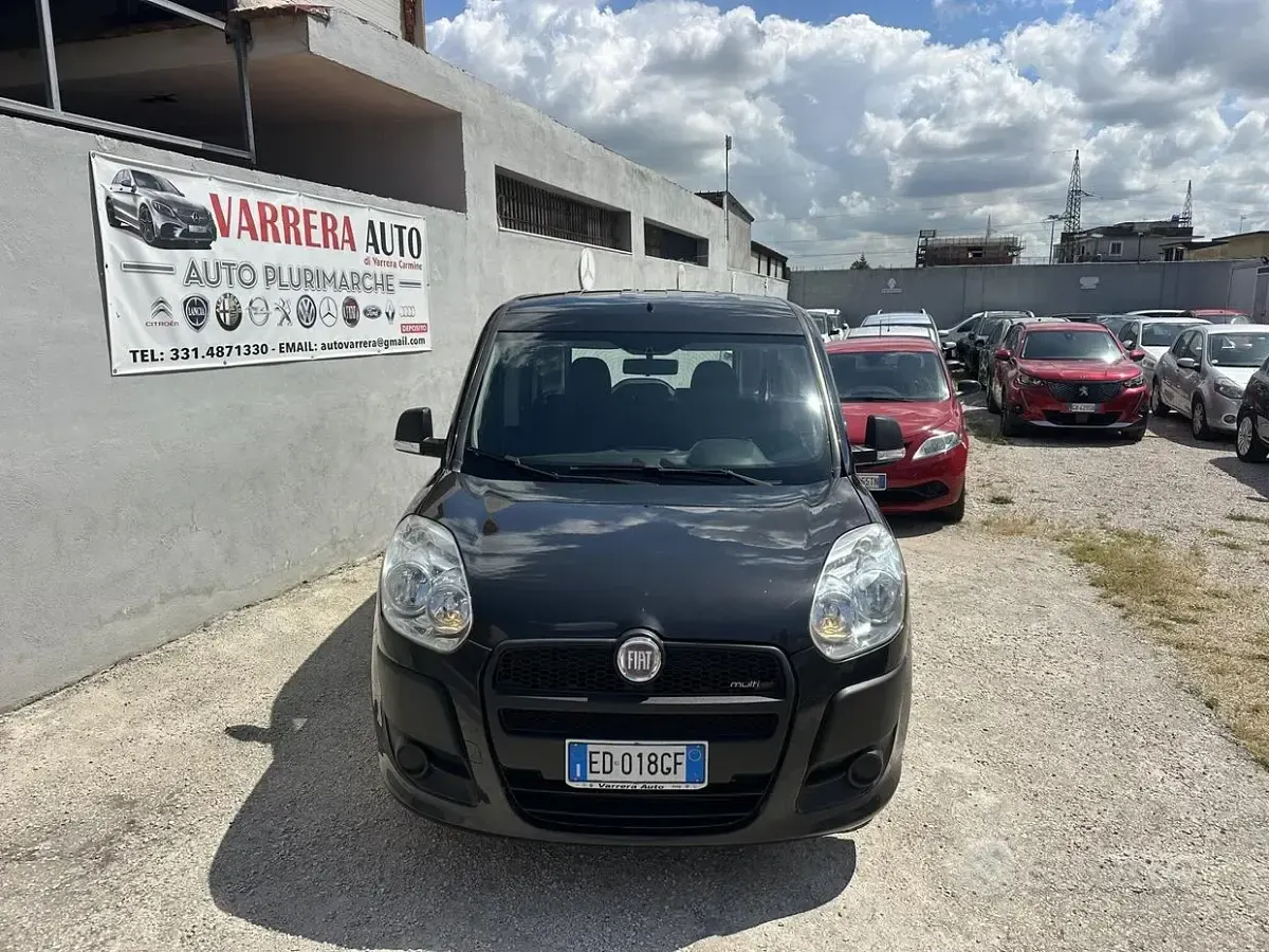 Usata Fiat Doblò Emotion 105 CV (77 kW) 2010 Nero Monovolume
