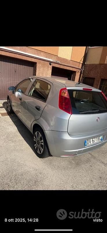 Usata Fiat Grande Punto 75 CV (55 kW) 2008 Grigio Utilitaria
