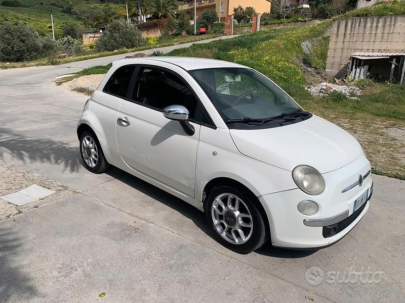 Usata Fiat 500 75 CV (55 kW) 2008 Berlina