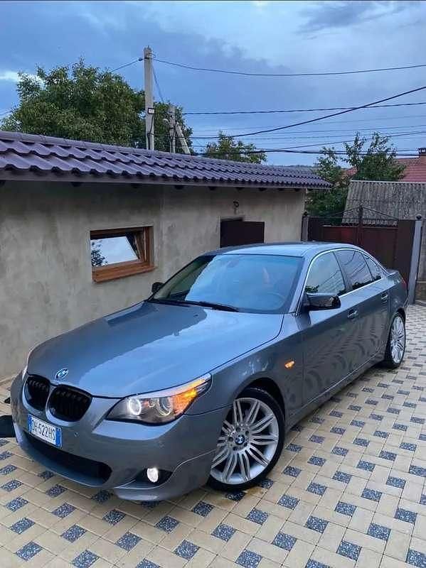 Usata BMW 530 197 CV (144 kW) 2007 Grigio Berlina