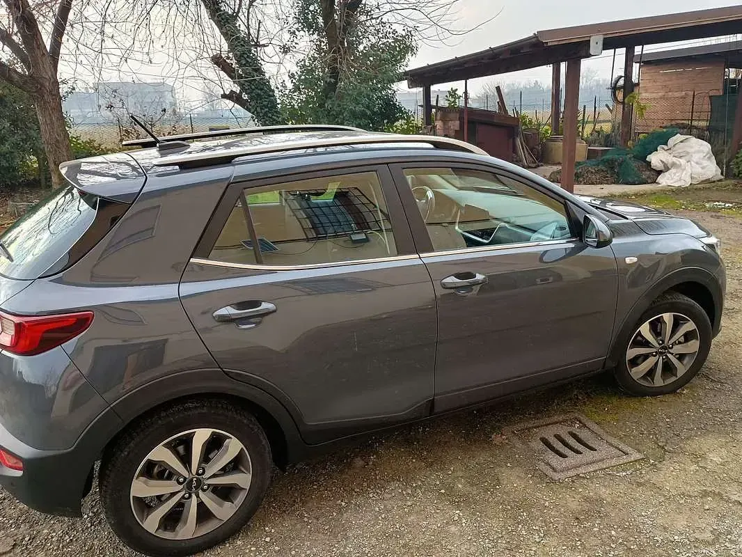 Usata Kia Stonic Style 82 CV (60 kW) 2022 SUV