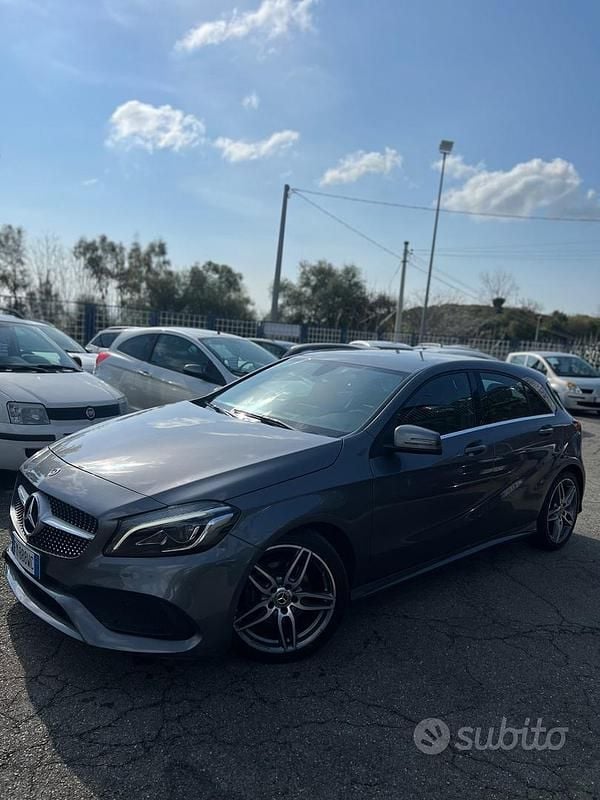 Usata Mercedes A180 Premium 2017 Grigio Berlina