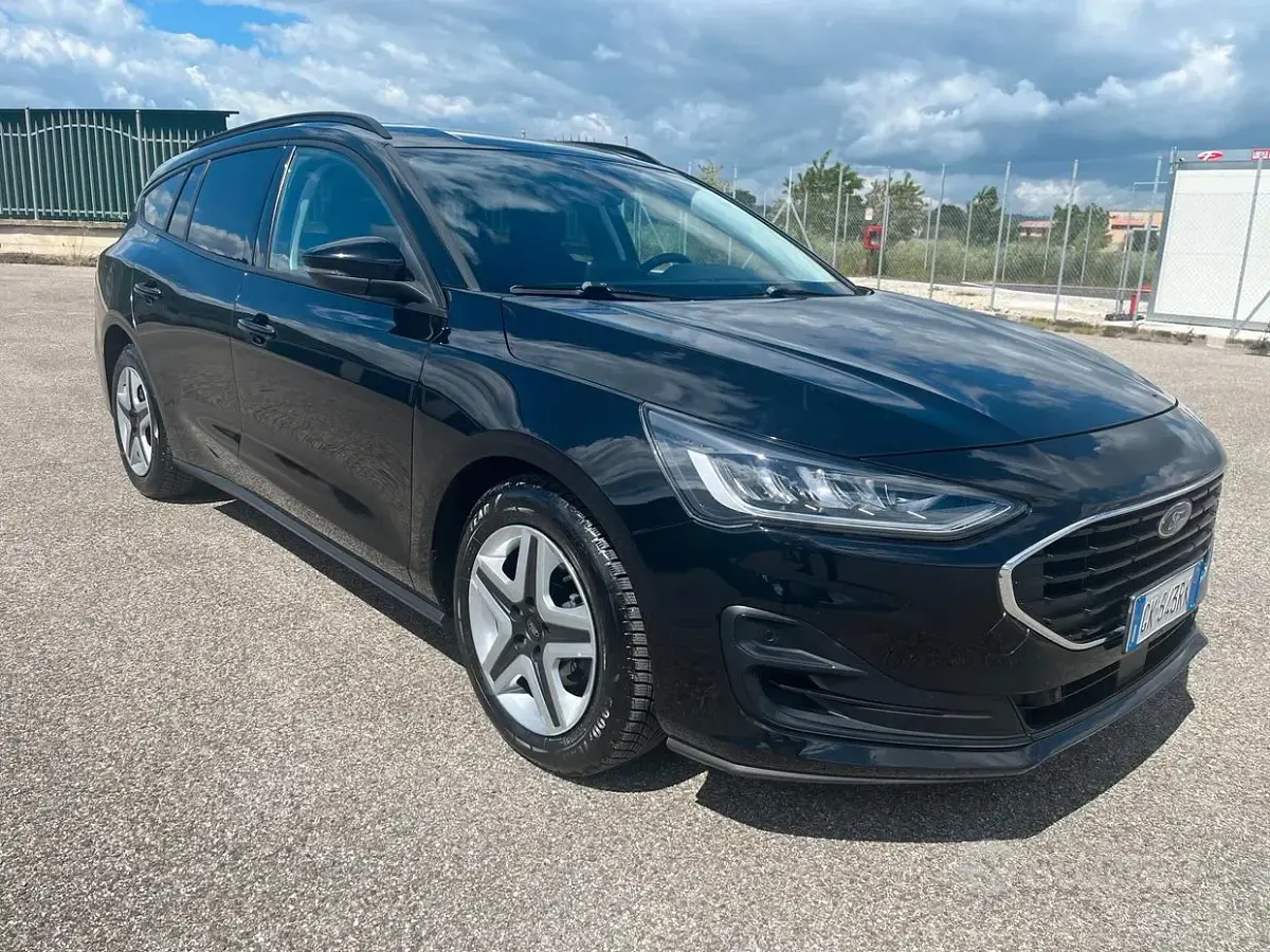 Usata Ford Focus Active 120 CV (88 kW) 2022 Nero Station wagon