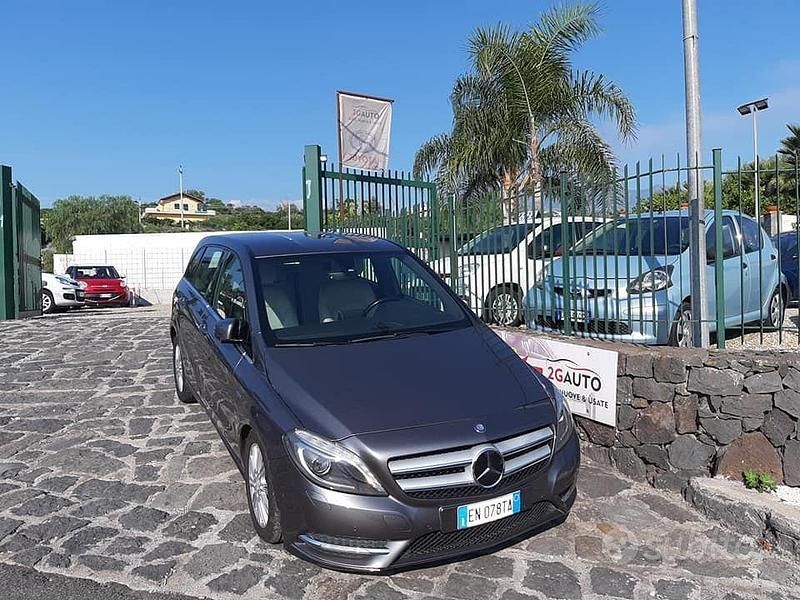 Usata Mercedes B200 136 CV (100 kW) 2012 Monovolume