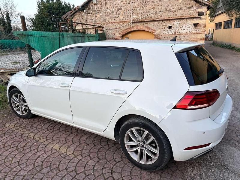 Usata VW Golf VII Highline 116 CV (85 kW) 2017 Berlina