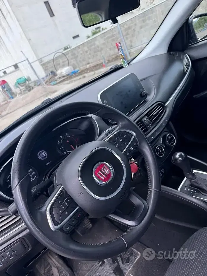 Usata Fiat Tipo Lounge 120 CV (88 kW) 2017 Blu Berlina