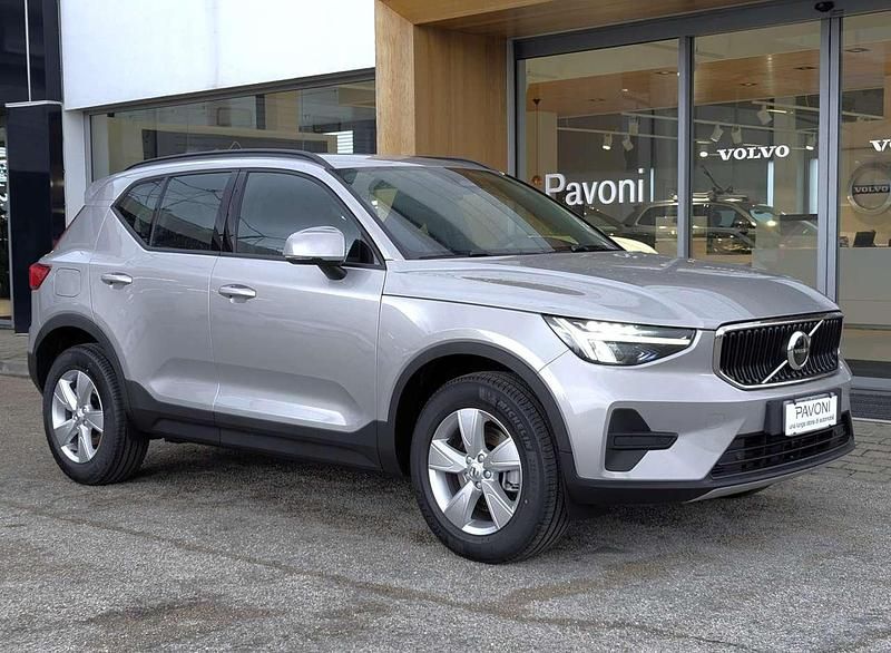 Usata Volvo XC40 163 CV (119 kW) 2024 Vapour grey SUV