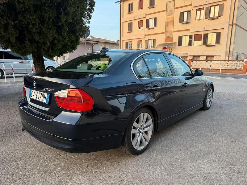 Usata BMW 320 163 CV (119 kW) 2005 Blu Berlina