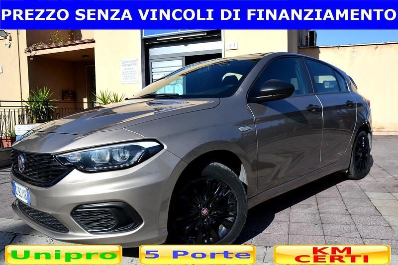 Occasion Fiat Tipo Street 95 ch (69 kW) 2020 Jaune Berline