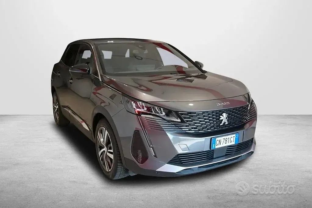 Usata Peugeot 3008 Allure 131 CV (96 kW) 2023 Grigio SUV