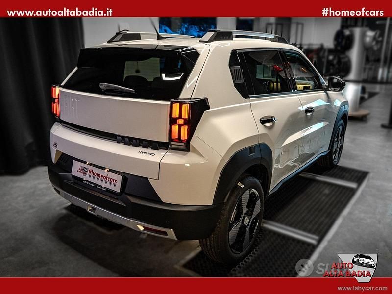 Nuova Fiat Grande Panda La Prima 110 CV (80 kW) 2025 Bianco Utilitaria