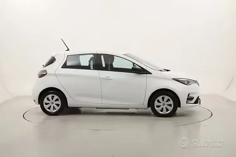 Usata Renault Zoe Zen 50 kW (69 CV) 2022 Bianco Utilitaria