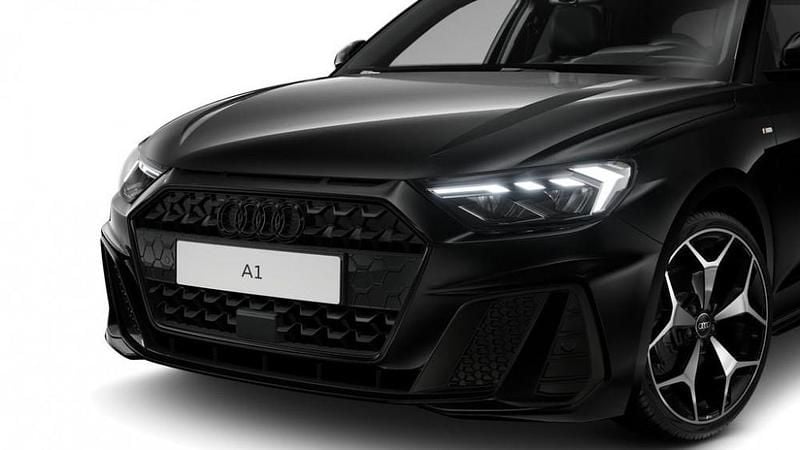 Nuova Audi A1 Sportback S-Line 2025 Nero mito metallizzato Utilitaria