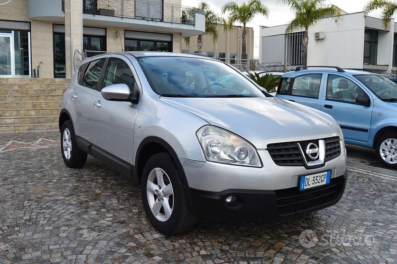 Usata Nissan Qashqai Visia 115 CV (84 kW) 2007 Grigio SUV