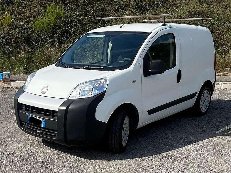 Bianco Usata 2010 Fiat Fiorino Monovolume | 4500 € (Molto cara) - Immagine 1/4