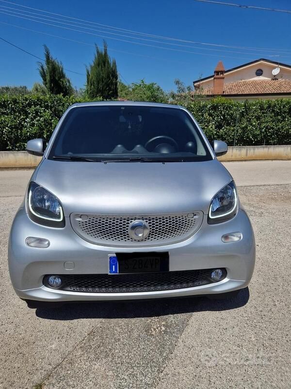 Grigio Usata 2018 Smart ForTwo Cabrio Cabrio | 16.500 € (Cara) - Immagine 1/4