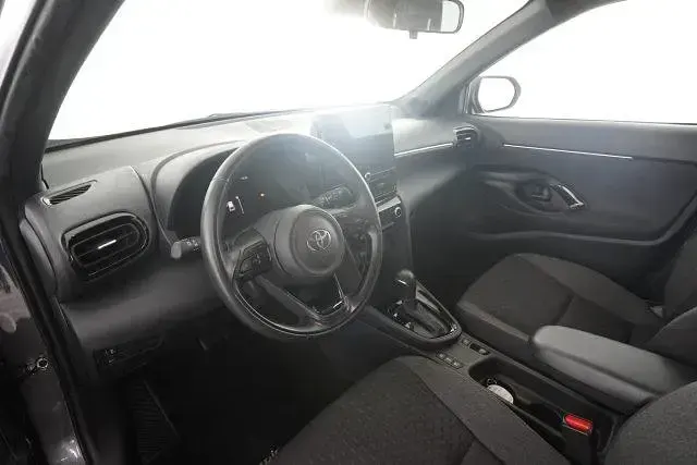 Usata Toyota Yaris Trend 92 CV (67 kW) 2025 Grigio Utilitaria