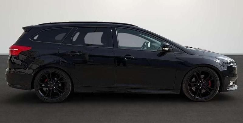 Usata Ford Focus ST 250 CV (183 kW) 2017 Nero Station wagon