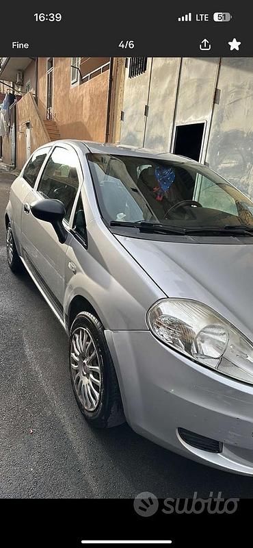 Usata Fiat Grande Punto 65 CV (47 kW) 2013 Grigio Utilitaria