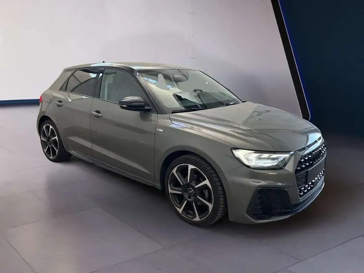 Usata Audi A1 Sportback S-Line 116 CV (85 kW) 2025 Grigio Utilitaria