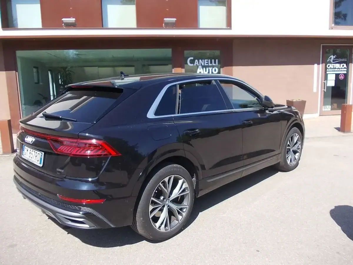 Usata Audi Q8 231 CV (169 kW) 2020 Nero SUV