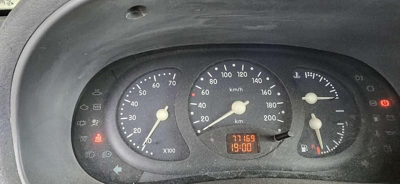 Usata Renault Clio II 58 CV (42 kW) 1999 Berlina