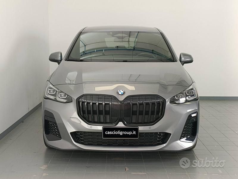 Usata BMW 218 Performance 2023 Grigio Station wagon